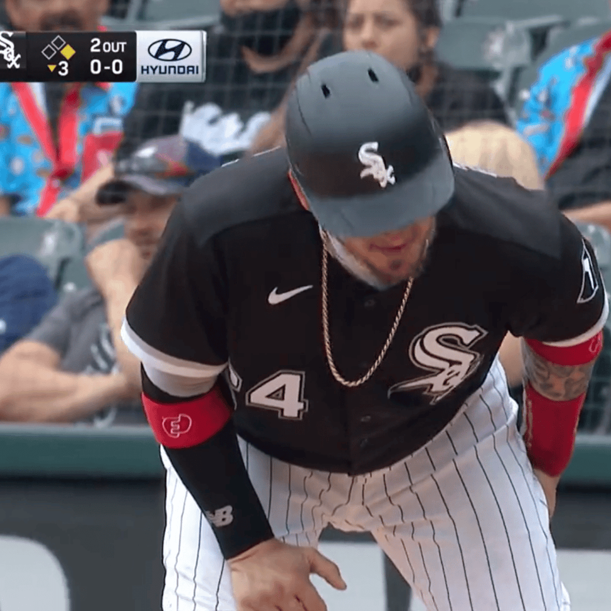 Yasmani Grandal Avoids Worst-Case Injury Scenario - On Tap Sports Net