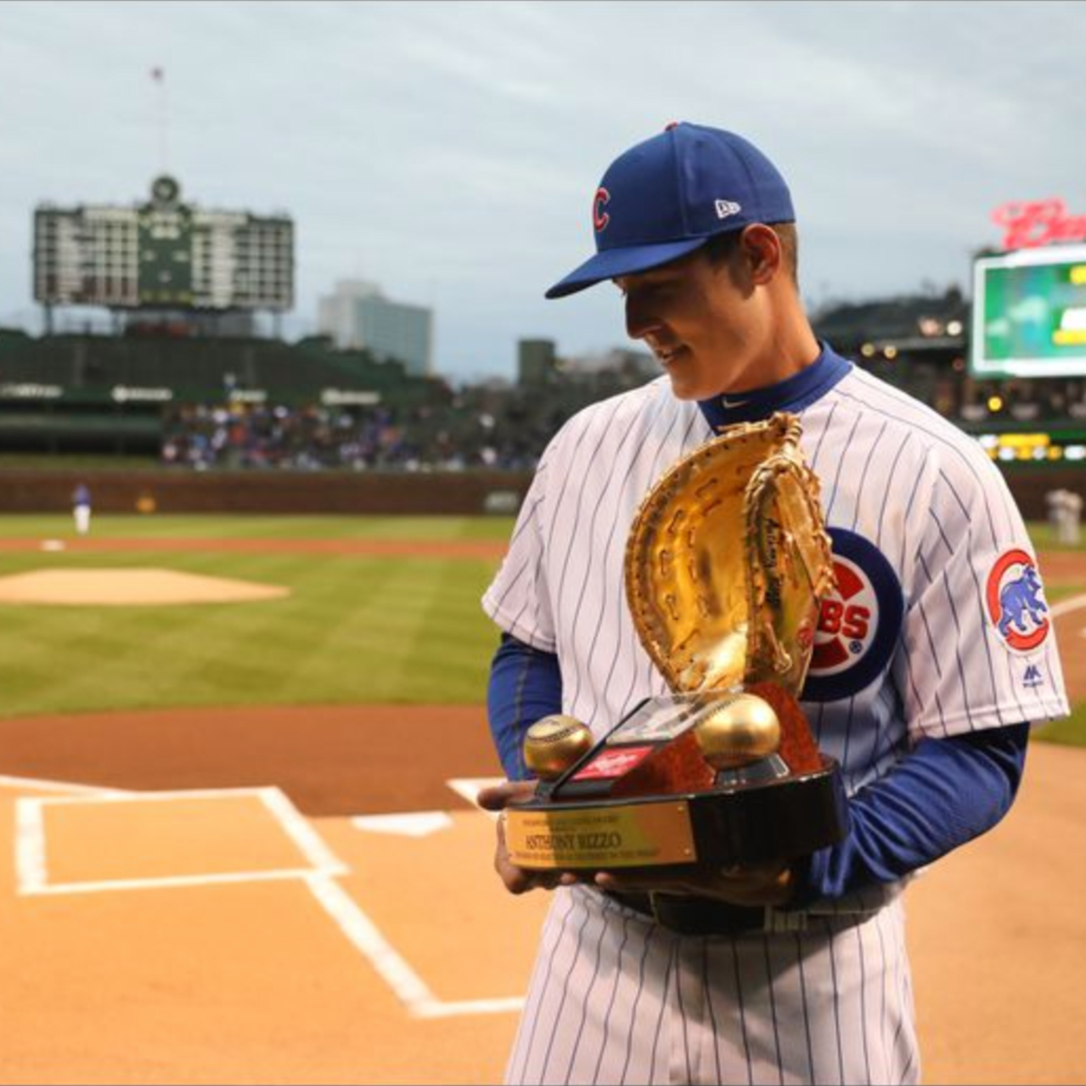 Anthony Rizzo's 2020 option picked up