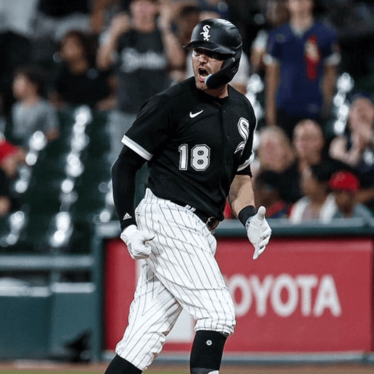 Gavin Sheets' walk-off homer gives White Sox doubleheader split