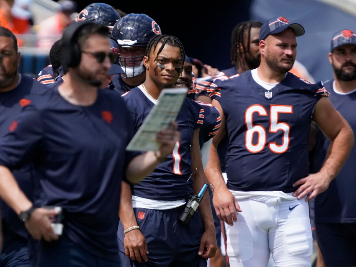 Matt Eberflus: Justin Fields, Bears starters will get 'some time' in  preseason opener - Chicago Sun-Times