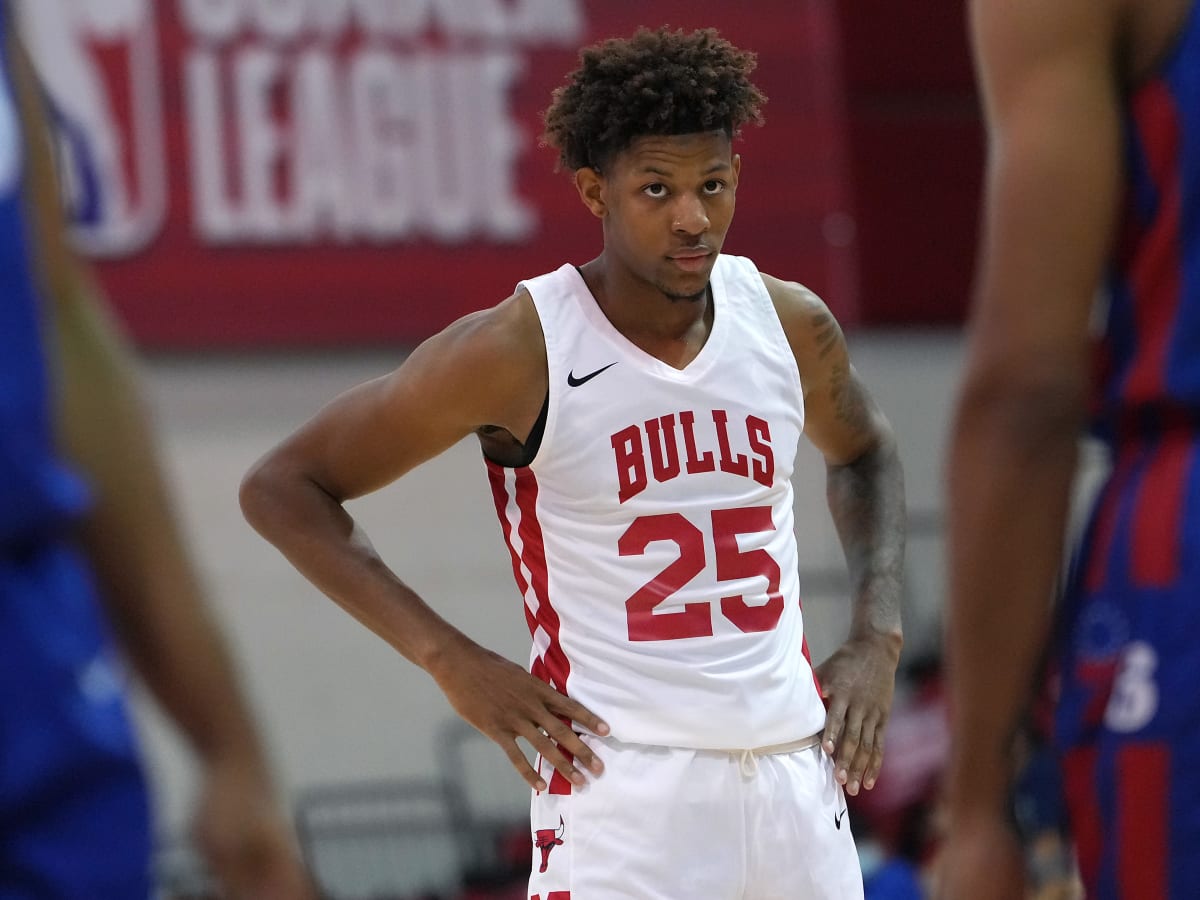 Chicago Bulls Stand Pat And Select Energetic Dalen Terry 18th In