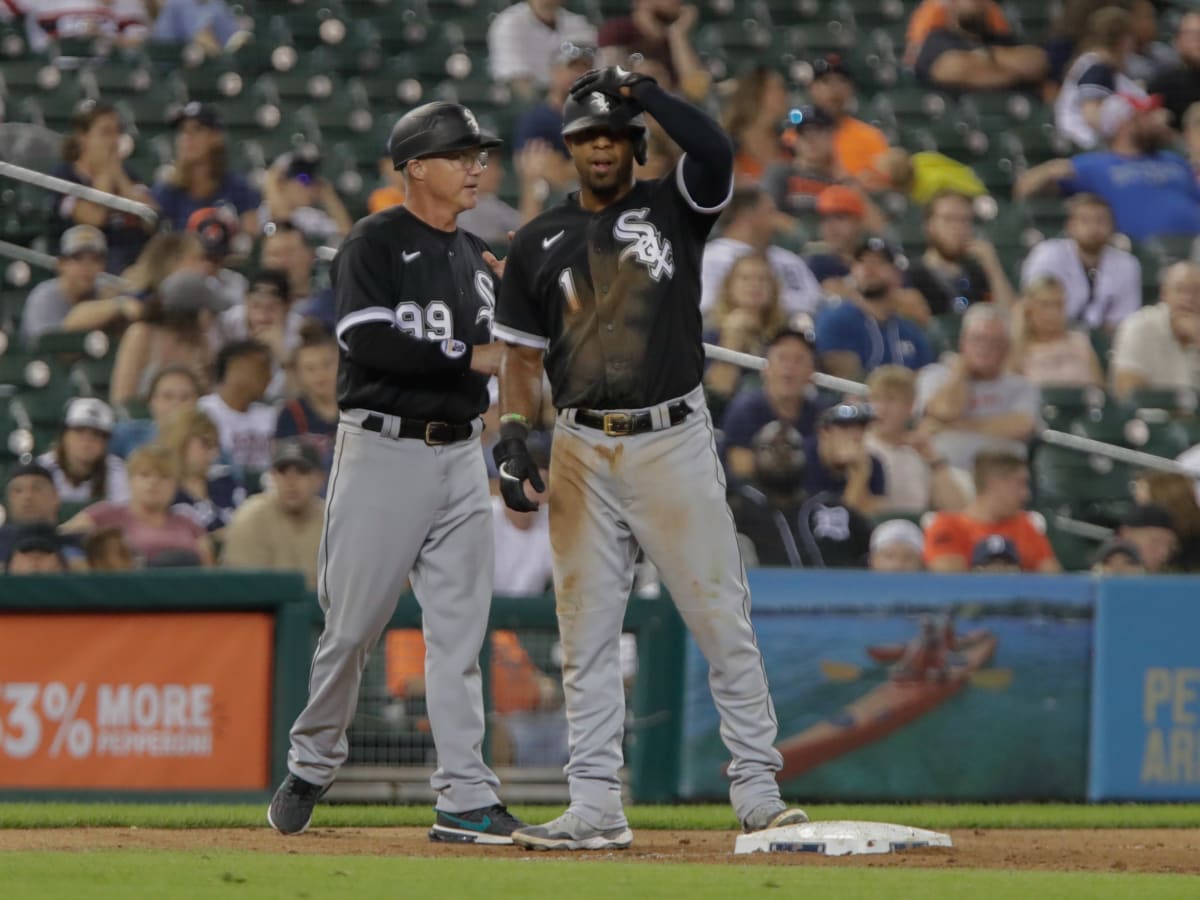 White Sox win series opener vs. Tigers in extra innings