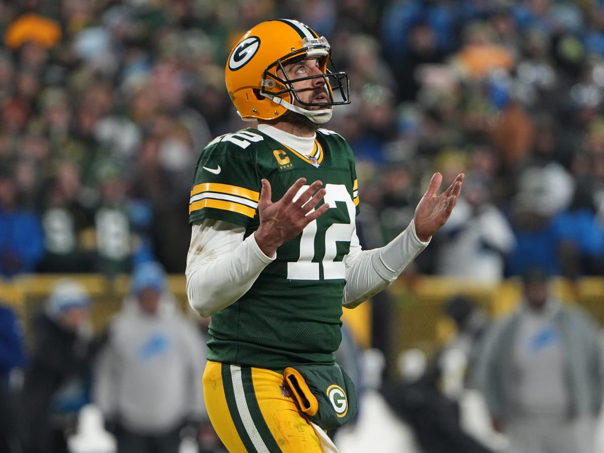 Kizer struggles in relief of Rodgers in Packers loss to Lions