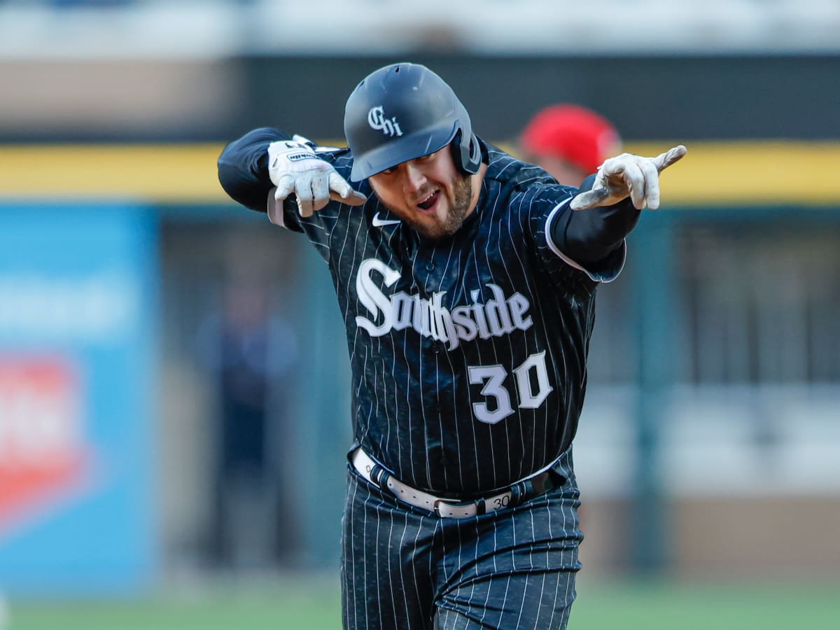 White Sox Set 2022 Opening Day Roster: No Moncada, Burger Recalled