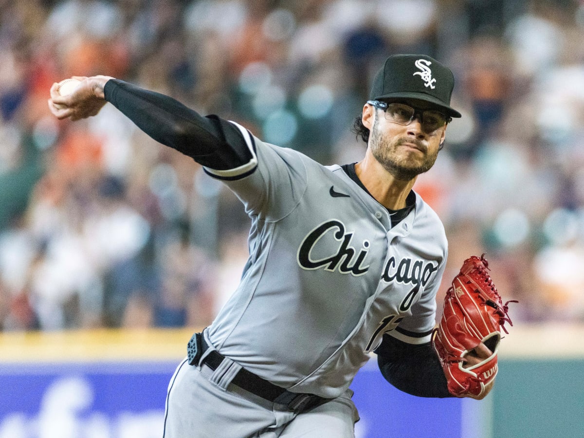 White Sox Bolster Pitching Staff, Add Touki Toussaint to Active Roster - On  Tap Sports Net