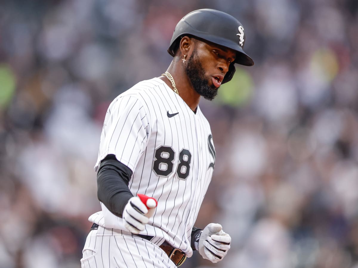 Chicago White Sox place All-Star OF Luis Robert Jr. on IL with