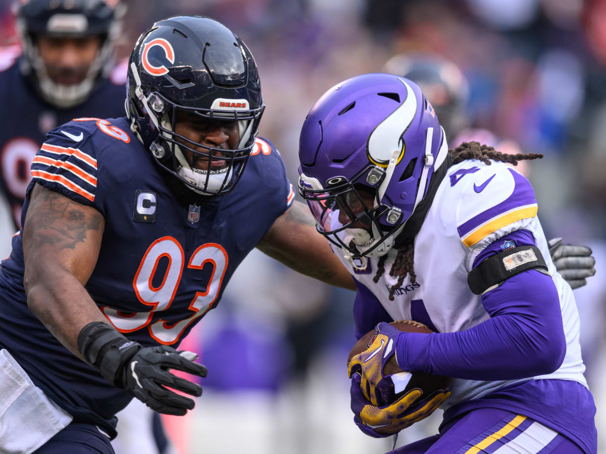 Chicago Bears move 1st training camp practice indoors