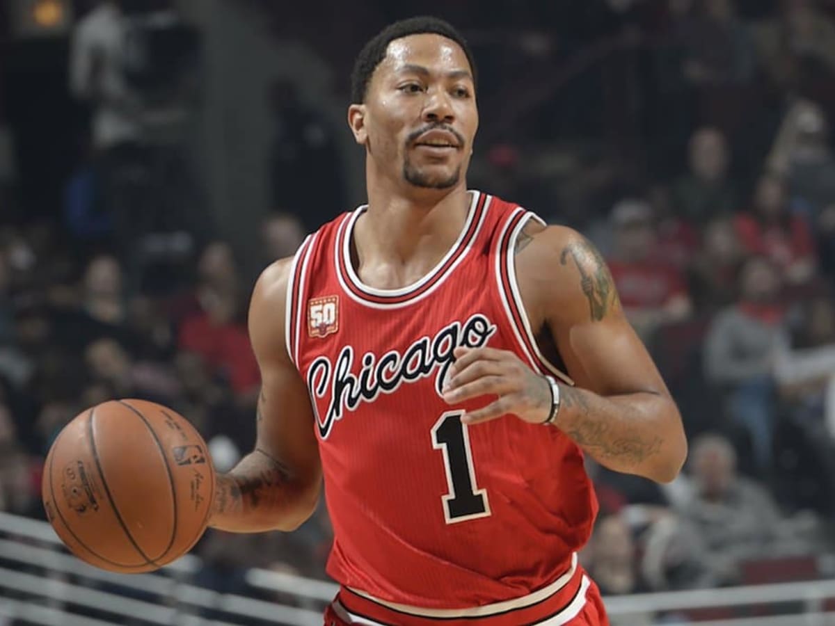 Derrick Rose's Jersey Unofficially Retired By the Chicago Bulls