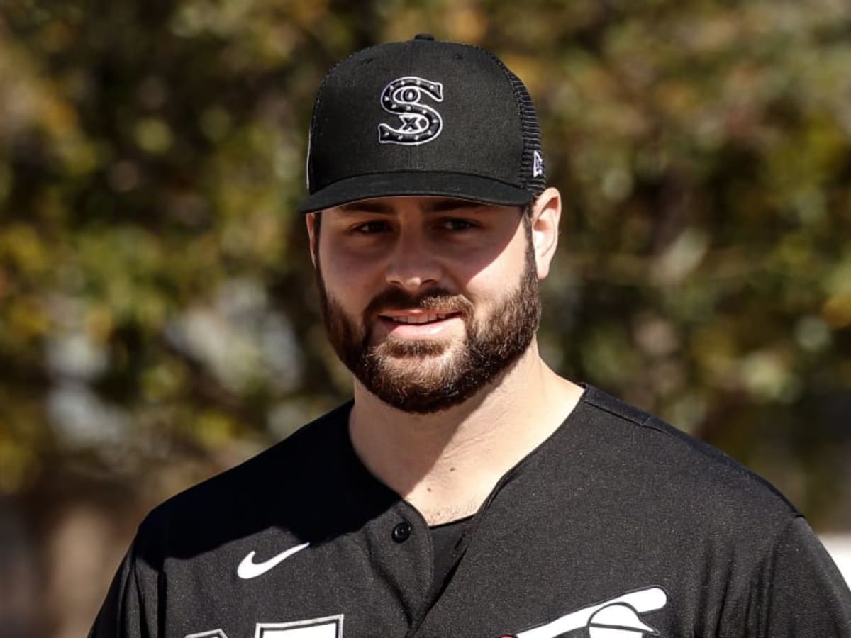 Lucas Giolito injury: White Sox ace exits Friday vs. Tigers with