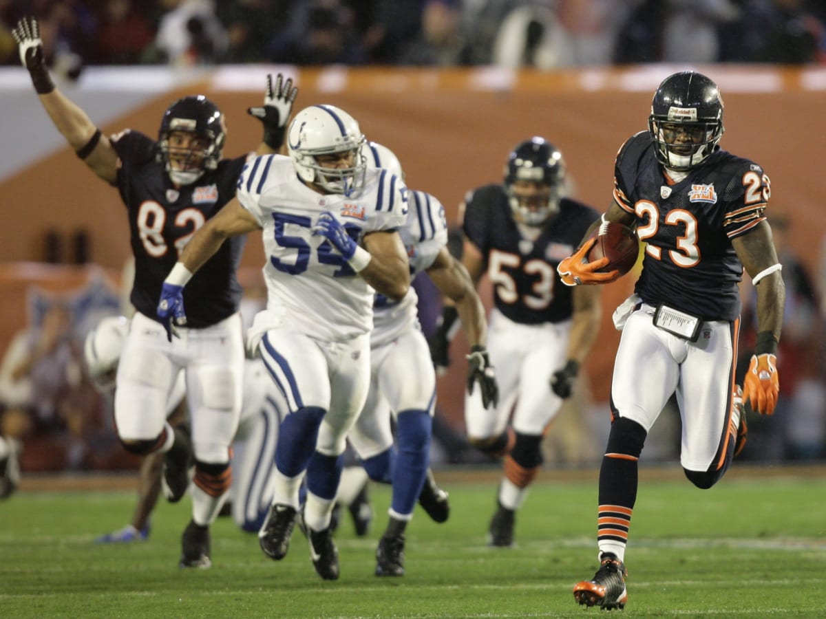 Devin Hester's jersey - Picture of Pro Football Hall of Fame