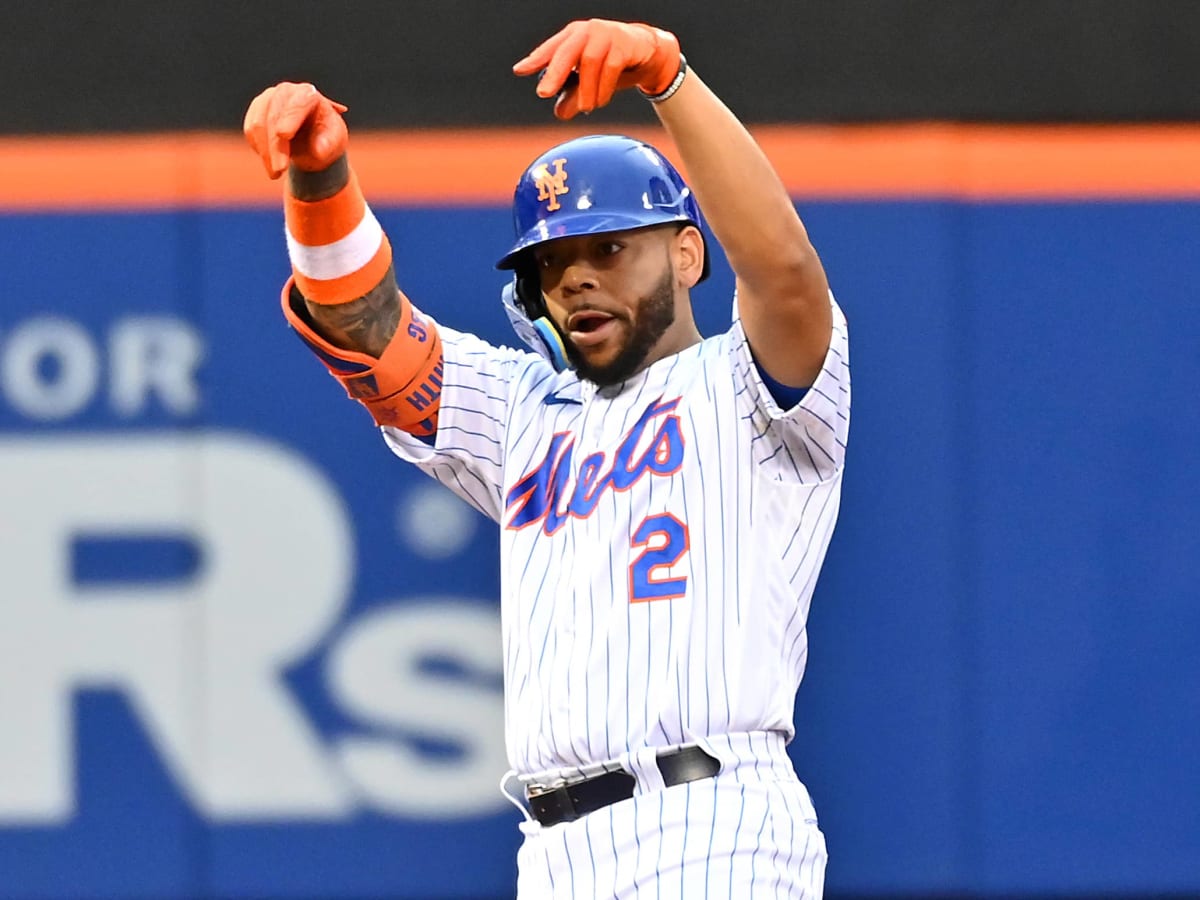 Cubs Have Reportedly Engaged with Mets on First Baseman Dominic Smith -  Cubs Insider