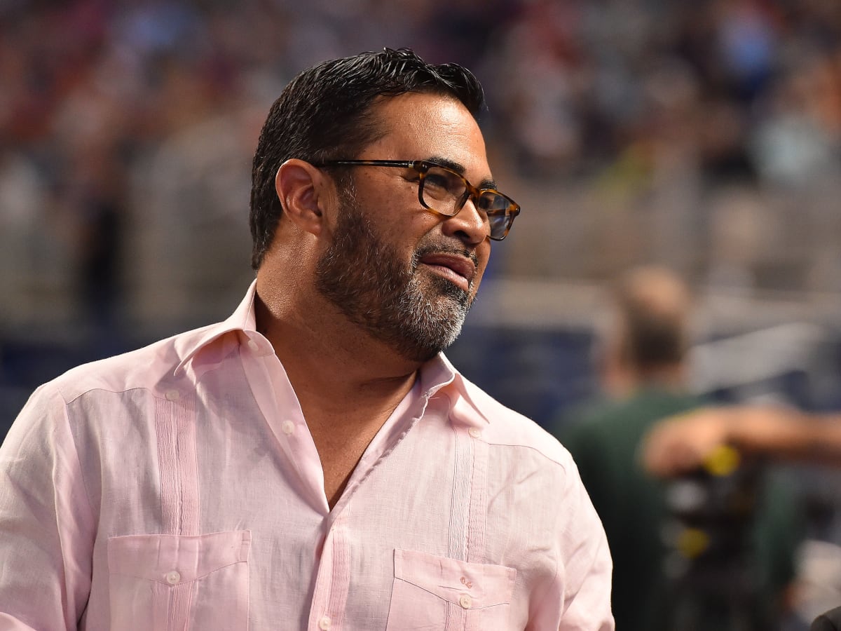 White Sox Reportedly Interview Ozzie Guillen - On Tap Sports Net