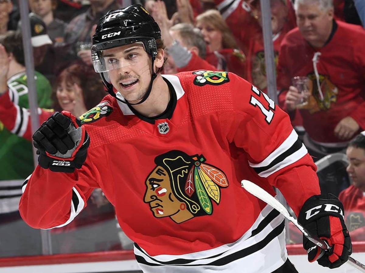 Dylan strome sale blackhawks jersey