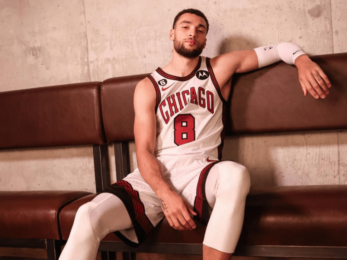 Lavine shop bulls jersey