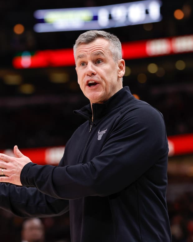Apr 5, 2022; Chicago, Illinois, USA; Chicago Bulls head coach Billy Donovan argues a call against his team during the first half of an NBA game against the Milwaukee Bucks at United Center.