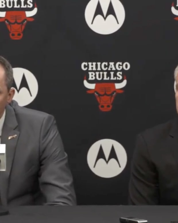 Arturas Karnisovas and Billy Donovan hold a press conference during Chicago Bulls' media day 2022