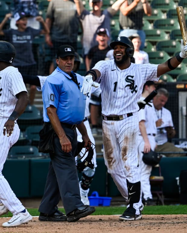 Michael Kopech Exits Early from White Sox vs. Mariners Series Finale - On  Tap Sports Net