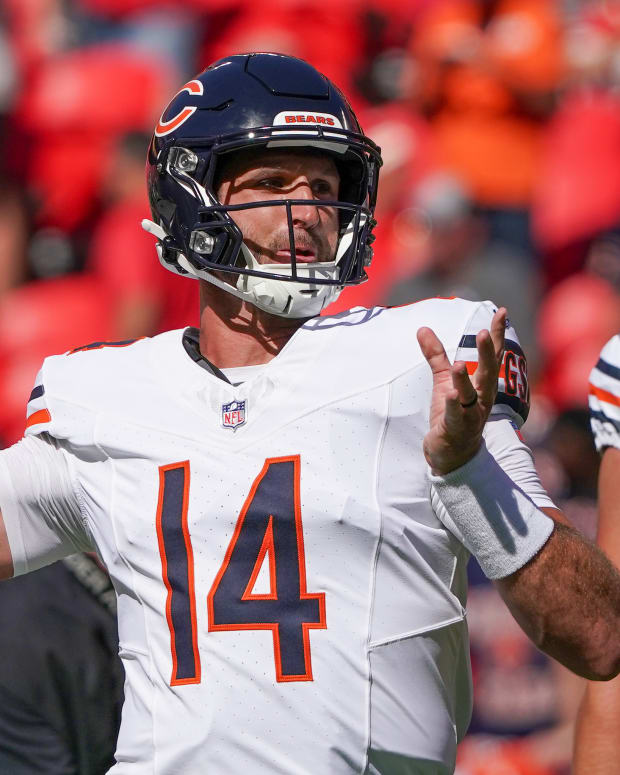 Chicago Bears activate Nathan Peterman, Justin Fields in doubt