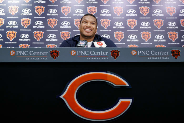 Bears OTAs: DJ Moore and Other New Additions Gain High Praise - On Tap ...