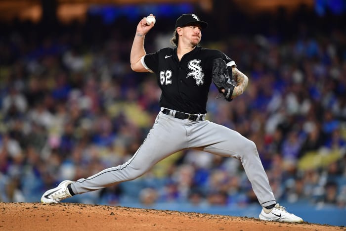 White Sox Give Pitcher Mike Clevinger Another Shot - On Tap Sports Net