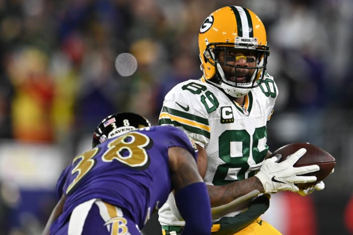 Bears Sign Veteran Tight End Marcedes Lewis - On Tap Sports Net