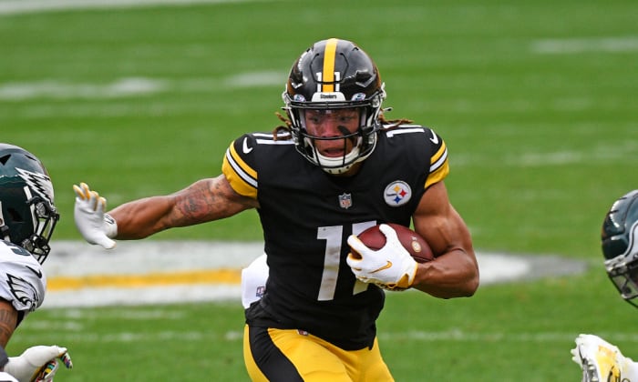 Pittsburgh Steelers wide receiver Chase Claypool (11) runs after a catch during the first half of an NFL football game against the Philadelphia Eagles in Pittsburgh, Sunday, Oct. 11, 2020. (AP Photo/Don Wright)