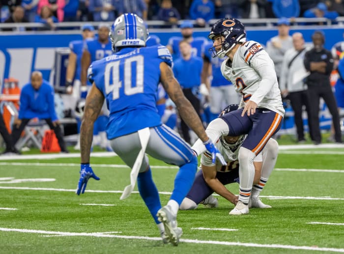 Bears Matchup Flashback: Escaping The Lions Den On Turkey Day - On Tap ...