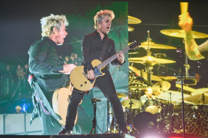 Green Day And Smashing Pumpkins To Headline Wrigley Field In August 