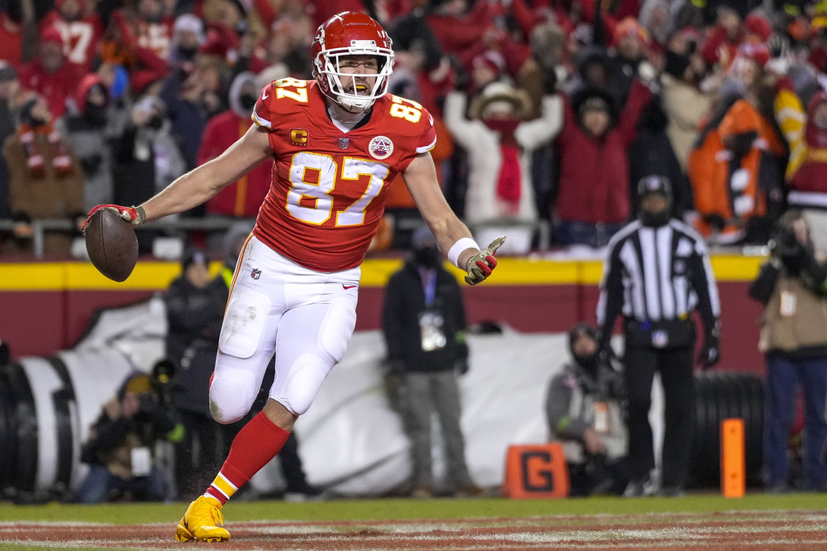 Kansas City Chiefs help deal Las Vegas books loss on ML parlays