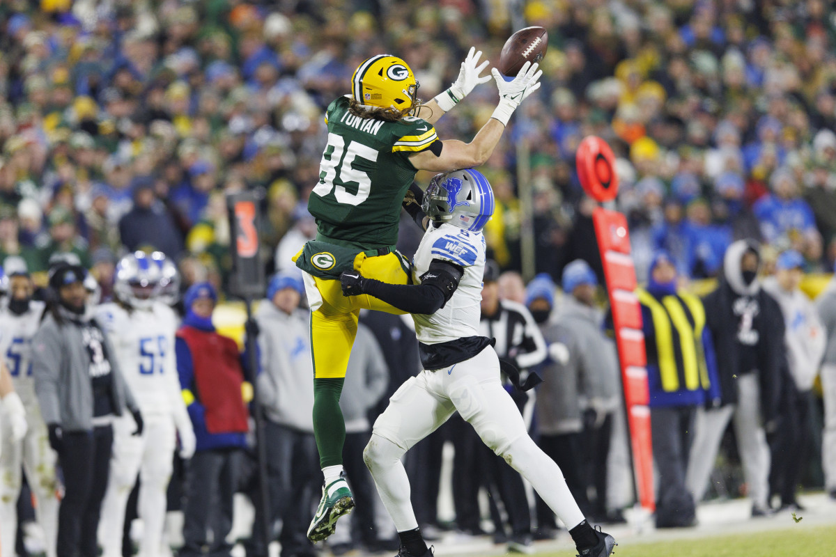 Chicago Bears sign former Green Bay Packers TE Robert Tonyan - On