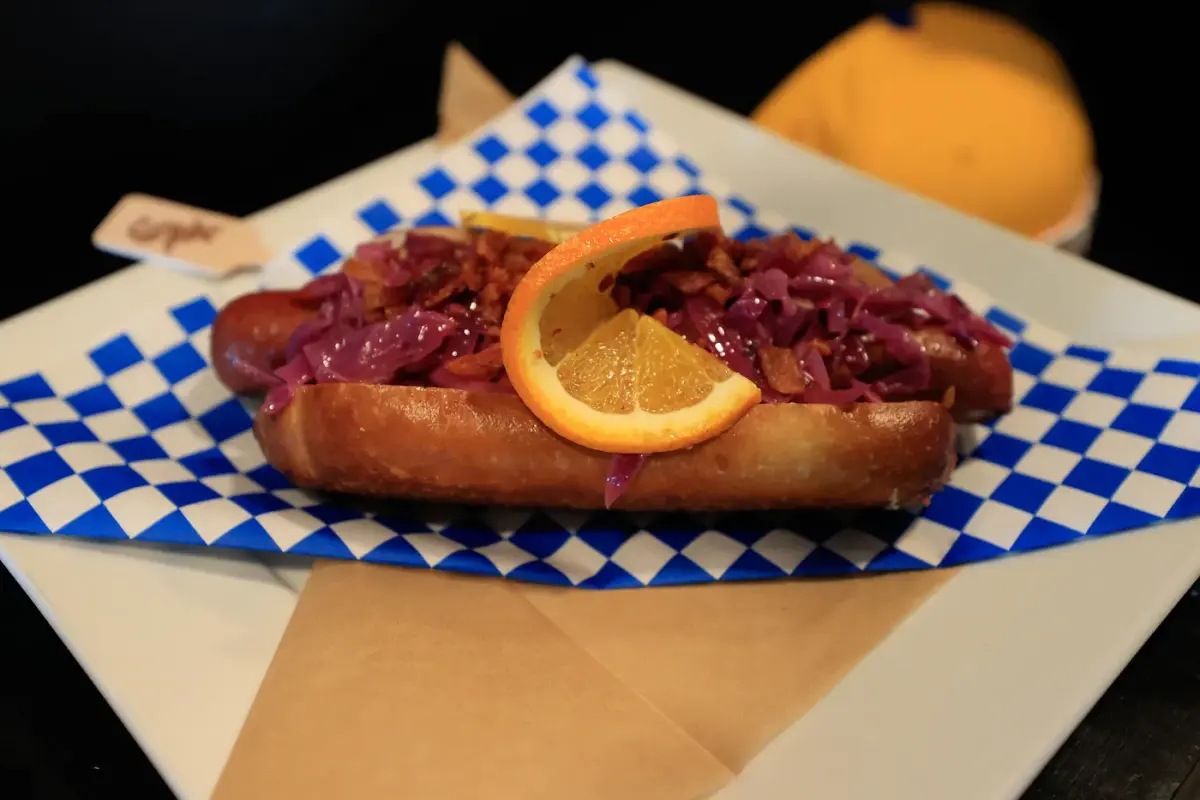 Check Out The New Foods at Wrigley, Guaranteed Rate Field – NBC