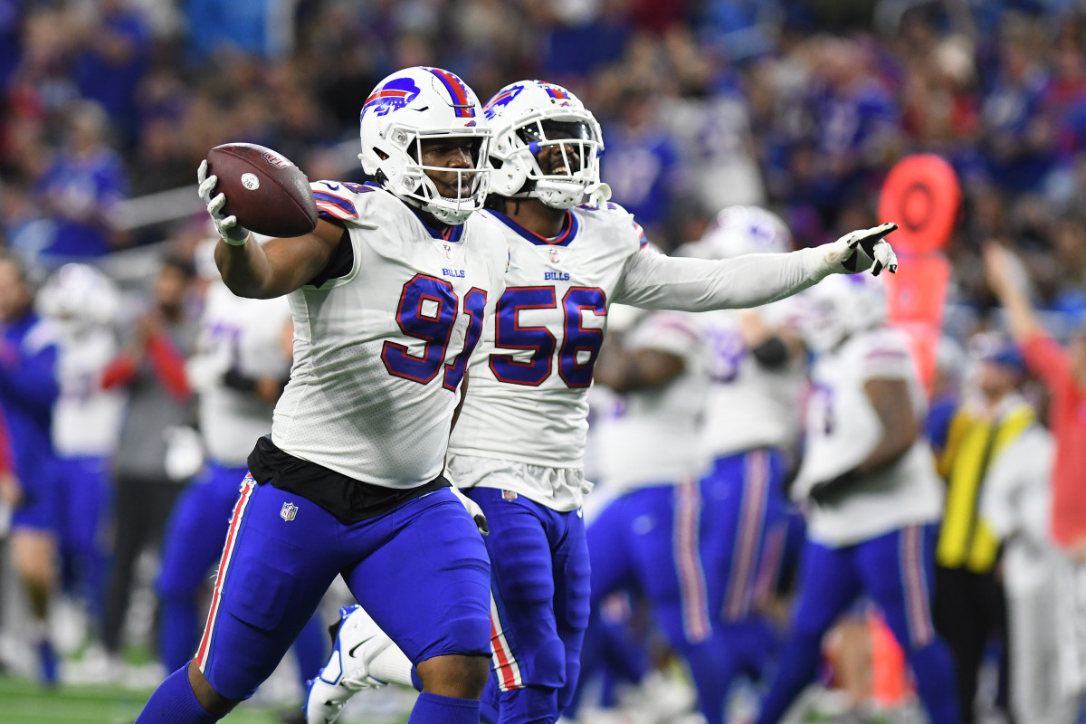 Buffalo Bills defensive tackle Ed Oliver (91) before playing