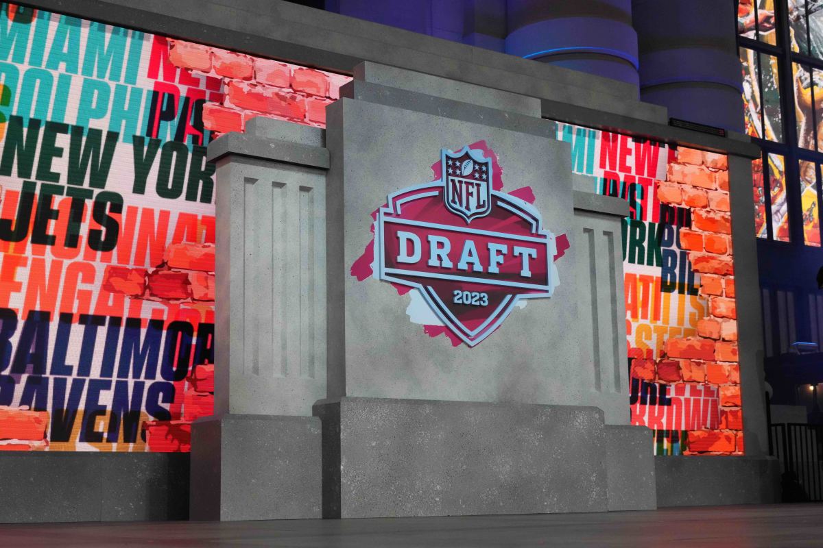 Draft Grades: What They're Saying About the Titans Draft Class