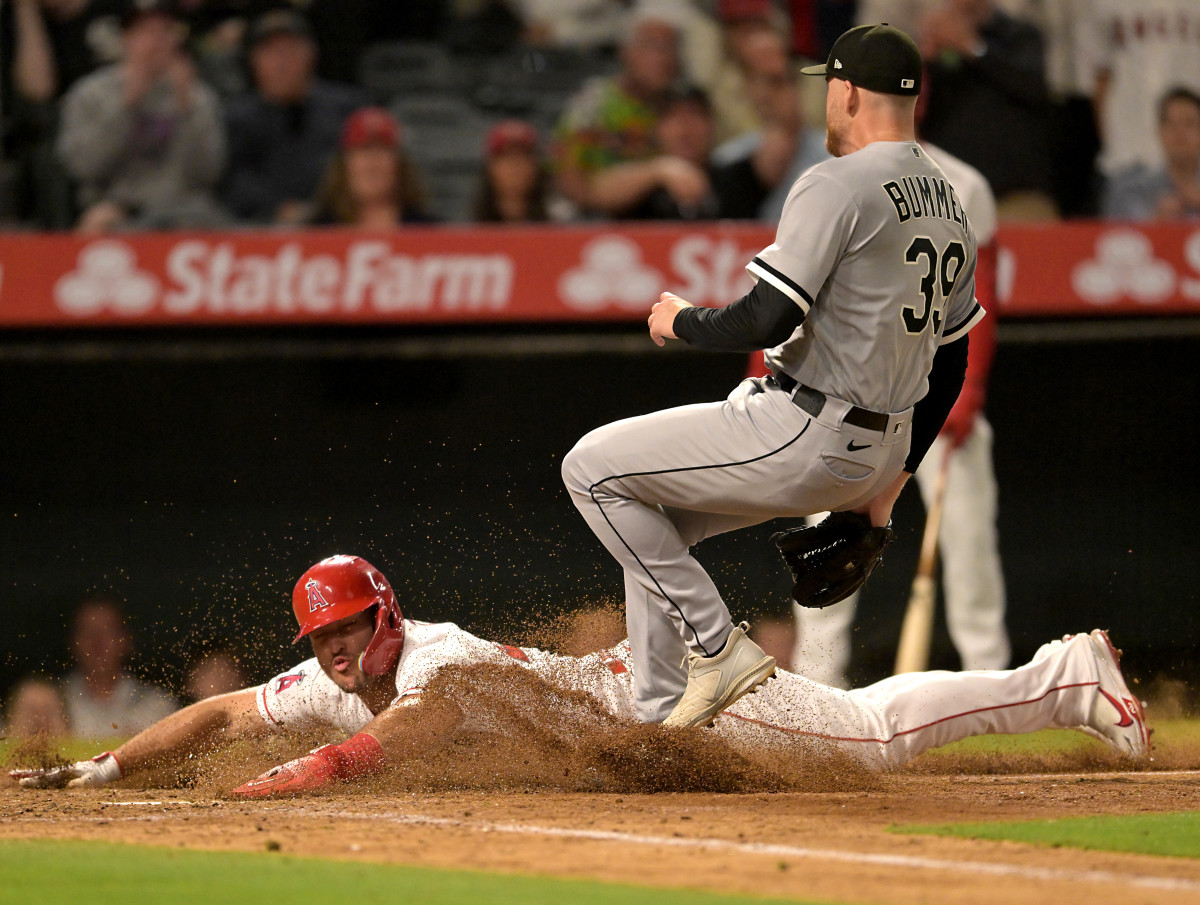 Lifeless White Sox Walked Off On Wild Pitch - On Tap Sports Net