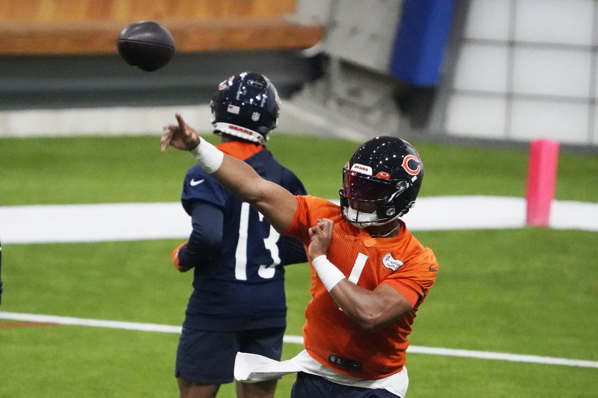 LAKE FOREST, IL - MAY 24: Chicago Bears head coach Matt Eberflus looks on  during the the Chicago Bears OTA Offseason Workouts on May 24, 2022 at  Halas Hall in Lake Forest