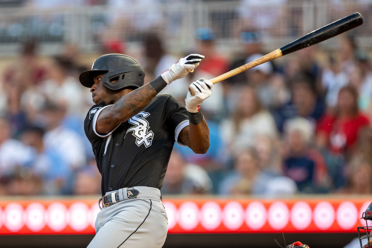 White Sox shortstop Tim Anderson hits his first home run of season