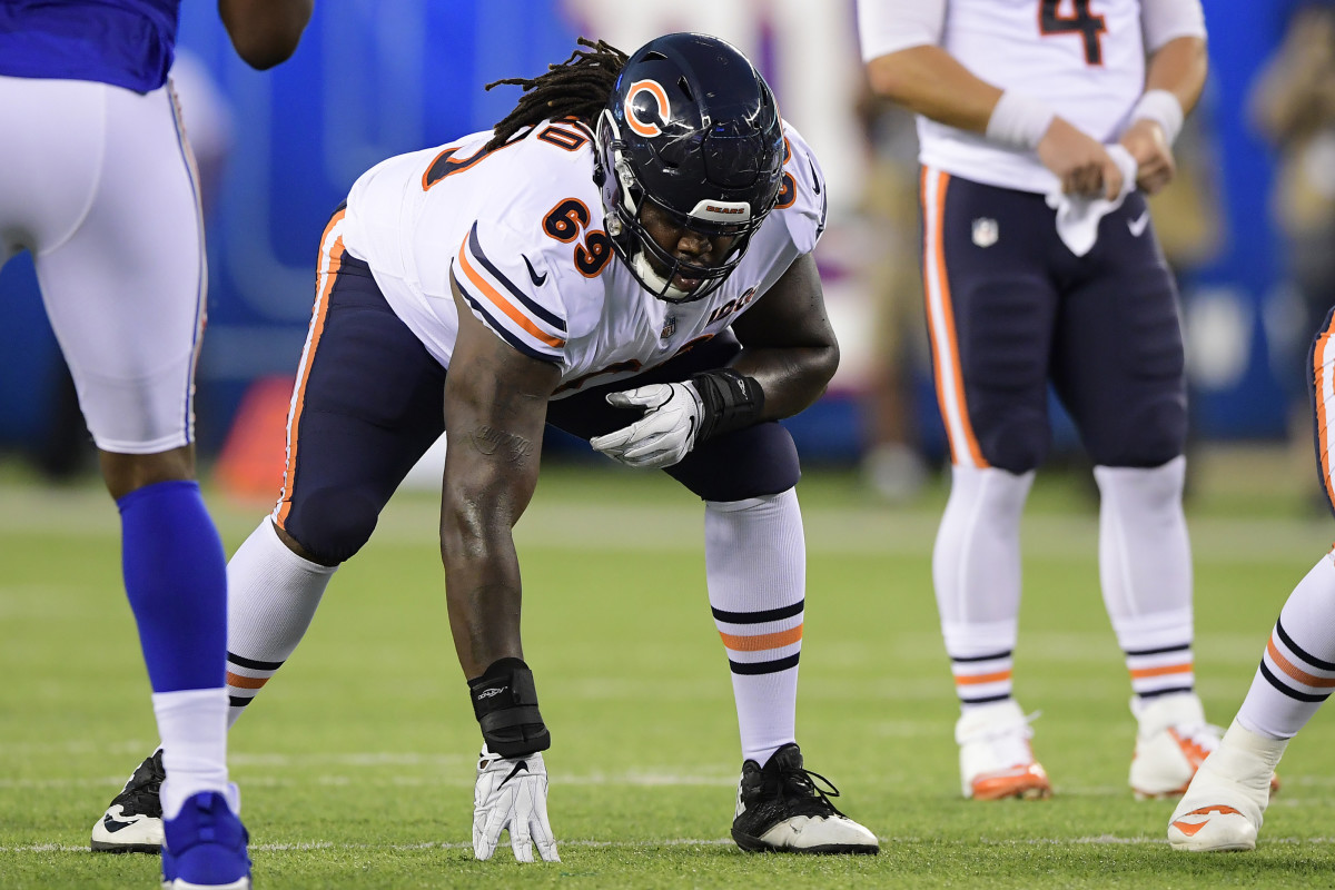 EAST RUTHERFORD, NEW JERSEY - AUGUST 16:  Rashaad Coward #69 of the Chicago Bears lines up for the play against the New York Giants during a preseason game at MetLife Stadium on August 16, 2019 in East Rutherford, New Jersey. (Photo by Steven Ryan/Getty Images)