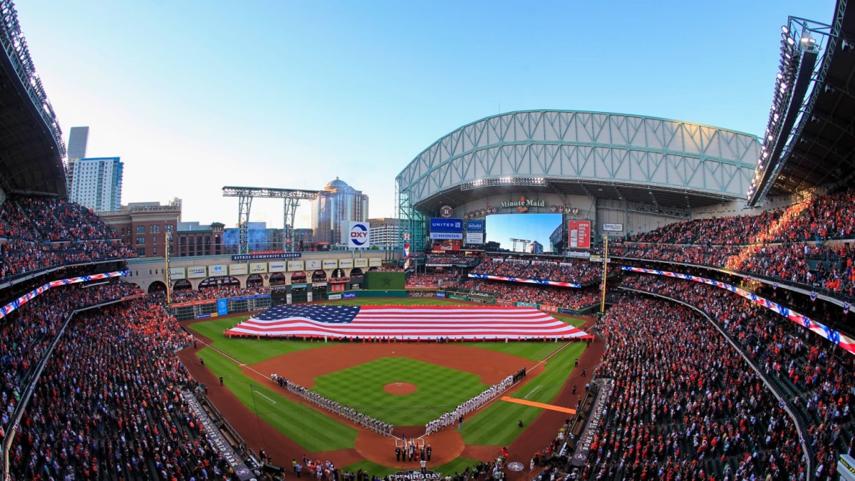 Minute Maid Park has played home to the Astros since 2000. (Photo: MLB) 