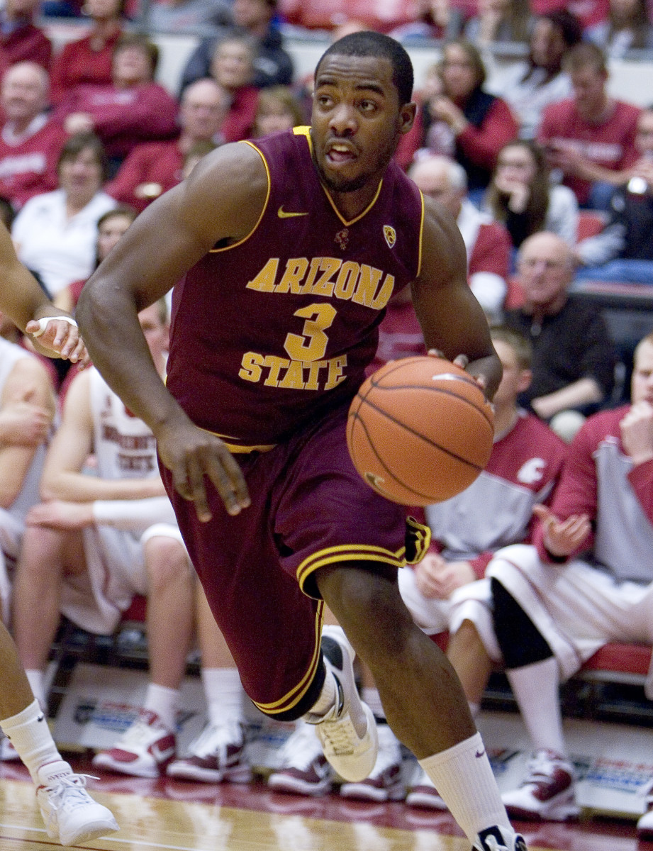 Arizona State guard Ty Abbott (3) drives the baseline during the first half of an NCAA college basketball game against Washington State Thursday, Jan. 20, 2011, in Pullman, Wash. Abbott lead Arizona State with 16 points. Washington State won 78-61. (AP Photo/Dean Hare)