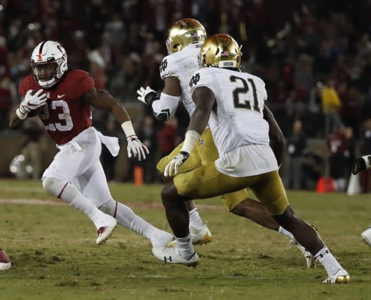 Former Stanford running back Trevor Speights is transferring to Notre Dame.