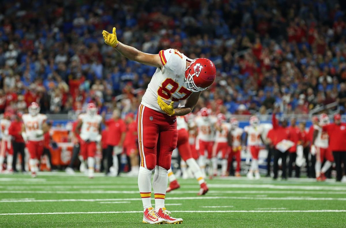 DETROIT, MI - SEPTEMBER 29: Travis Kelce #87 of the Kansas City Chiefs celebrates a third quarter touchdown during the game against the Detroit Lions at Ford Field on September 29, 2019 in Detroit, Michigan. Kansas City defeated Detroit 34-30. (Photo by Leon Halip/Getty Images)