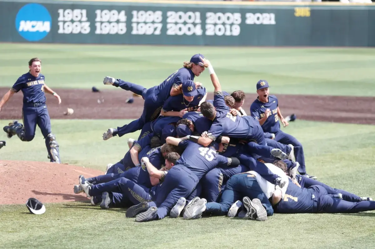 Tennessee advances to 2021 College World Series 