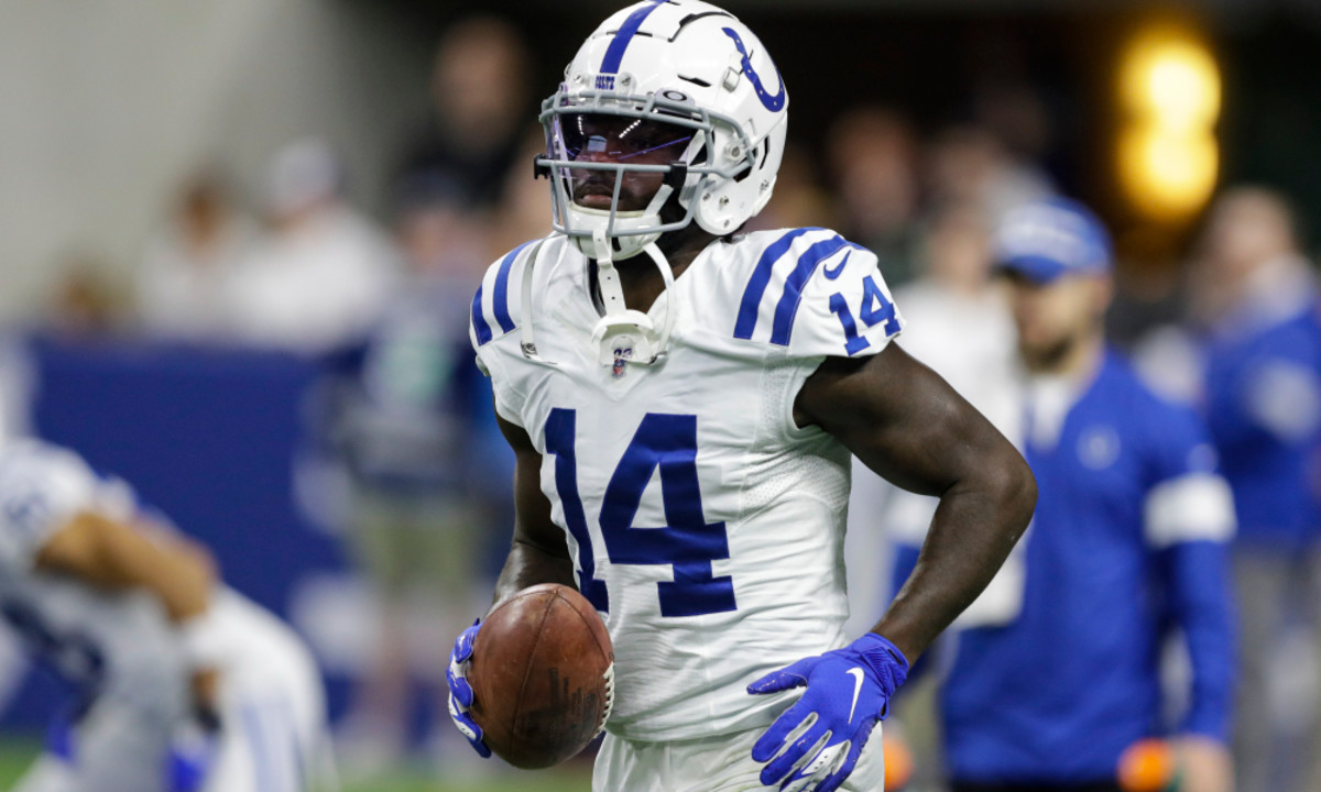 Indianapolis Colts wide receiver Zach Pascal (14) warms up before an NFL football game against the Tennessee Titans in Indianapolis, Sunday, Dec. 1, 2019. (AP Photo/Darron Cummings)