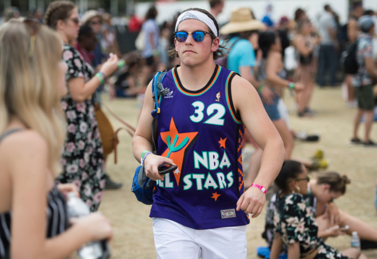 Throwback jersey's, such as this NBA All-Star jersey from the 2009 game in Phoenix, were a popular fashion choice at the Coachella Valley Music and Arts Festival at the Empire Polo Club in Indio on Sunday, April 15, 2018. (Photo by Kevin Sullivan, Orange County Register/SCNG)