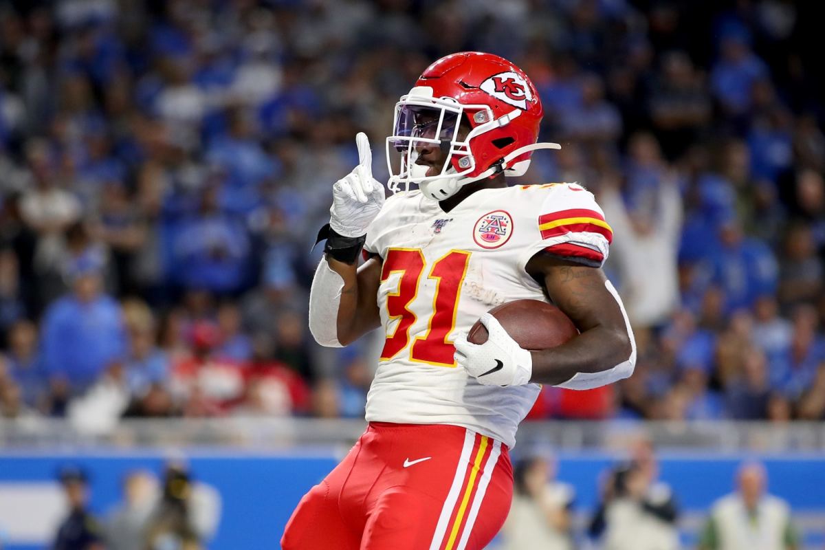 DETROIT, MICHIGAN - SEPTEMBER 29: Darrel Williams #31 of the Kansas City Chiefs celebrates after scoring a 1 yard touchdown against the Detroit Lions during the fourth quarter in the game at Ford Field on September 29, 2019 in Detroit, Michigan. (Photo by Gregory Shamus/Getty Images)