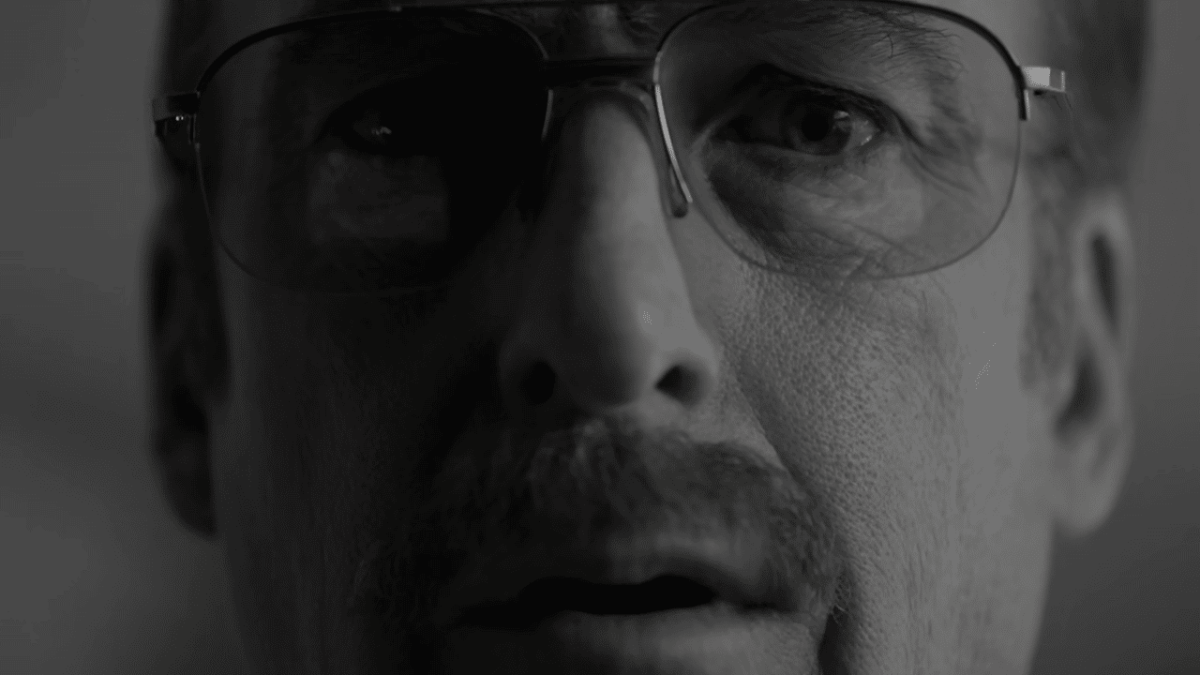 Saul goodman commercial reflects in Gene's glasses in Better Call Saul