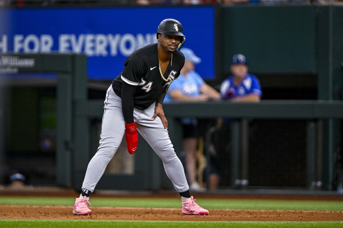 Aug 7, 2022; Arlington, Texas, USA; Chicago White Sox left fielder Eloy Jimenez (74) in action during the game between the Texas Rangers and the Chicago White Sox at Globe Life Field.