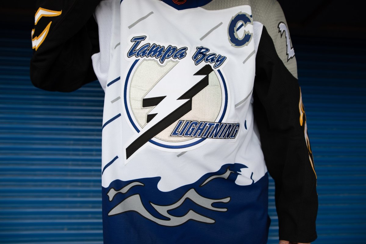 tampa bay lightning reverse retro jersey