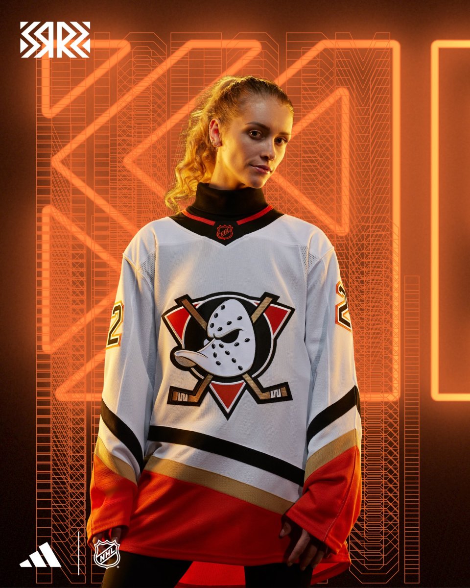 Reverse Retro 2022-23: All 32 NHL Jersey Designs Revealed! –  SportsLogos.Net News