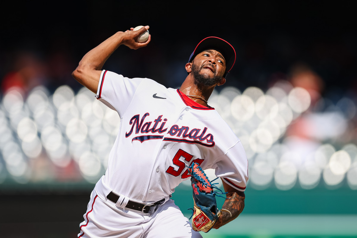 Aug 28, 2022; Washington, District of Columbia, USA; Washington Nationals relief pitcher Carl Edwards Jr. (58) pitches against the Cincinnati Reds during the eighth inning at Nationals Park.